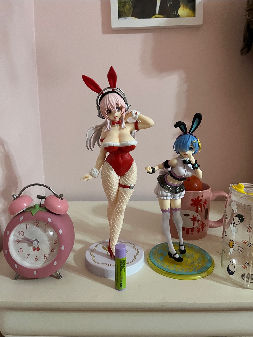 Red Bunny Outfit Small Pets Figurine - Decorative Anime-Style Display